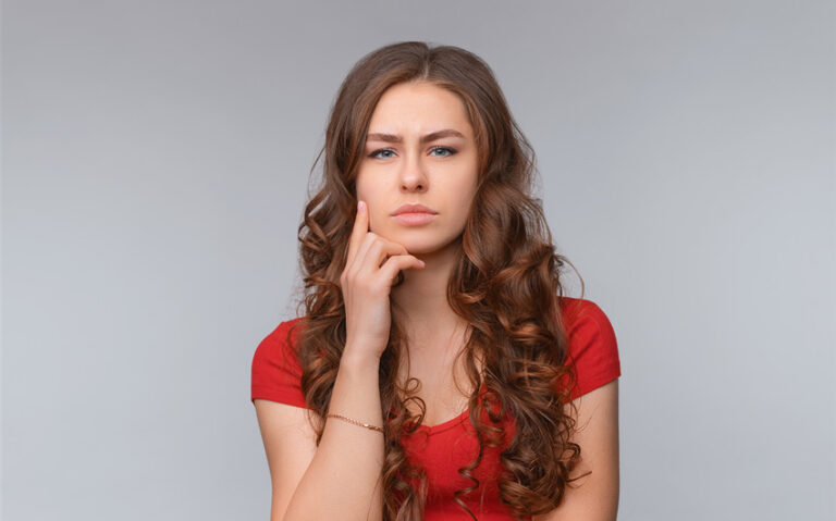 What It Means to Live With Fewer Assumptions and See Life More Clearly